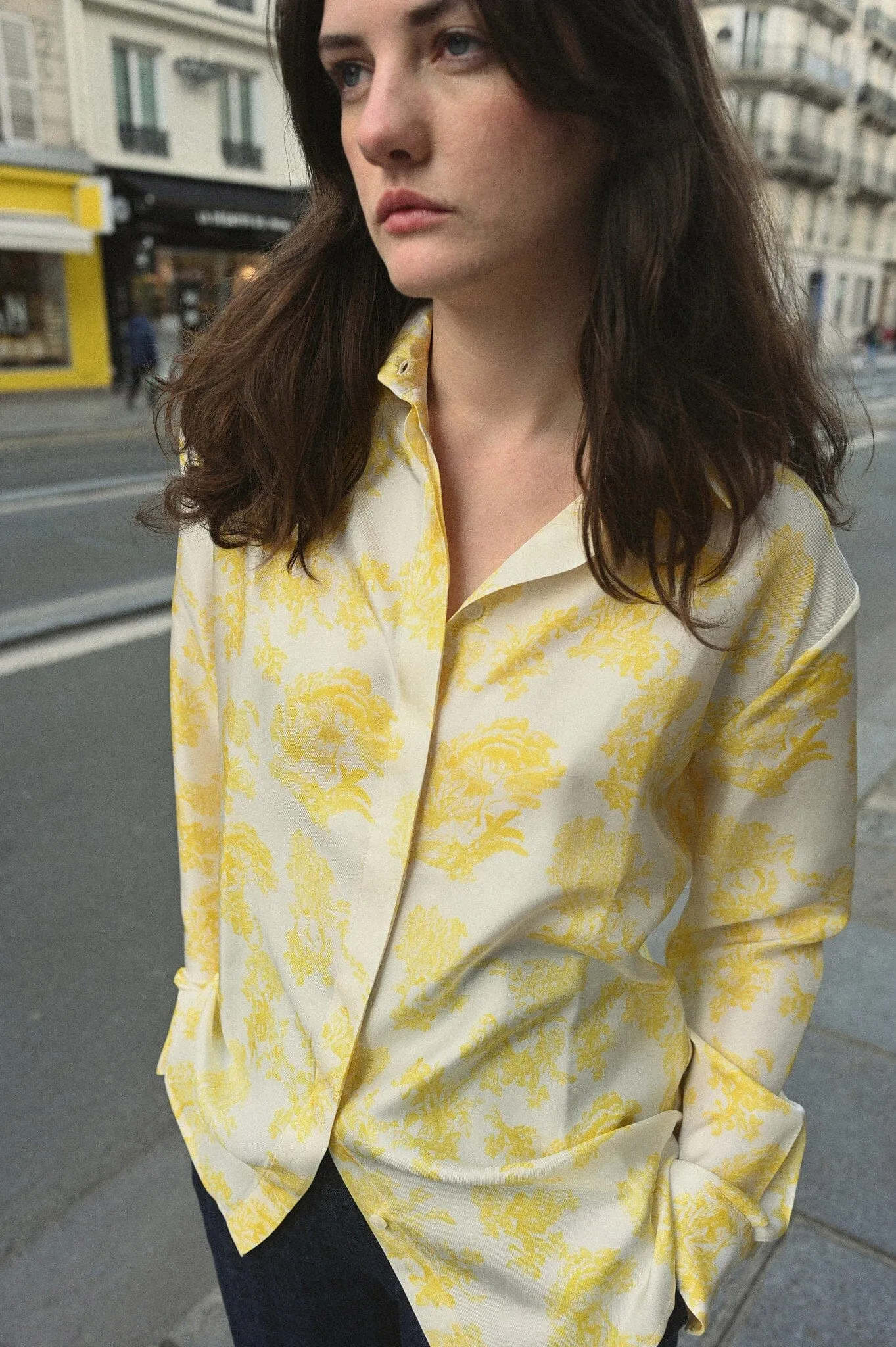 ALICE - Chemise droite en twill de soie imprimé Sevigné jaune