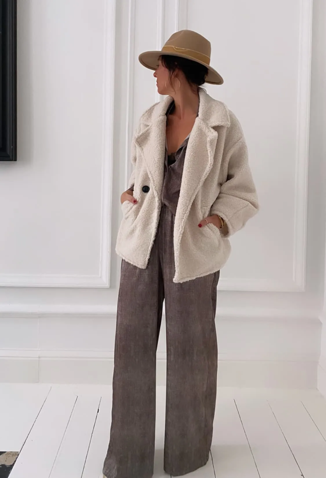 Manteau écru court bouclette