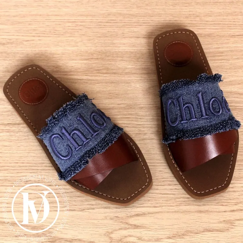Mules Woody dénim et cuir p.36 – Chloé