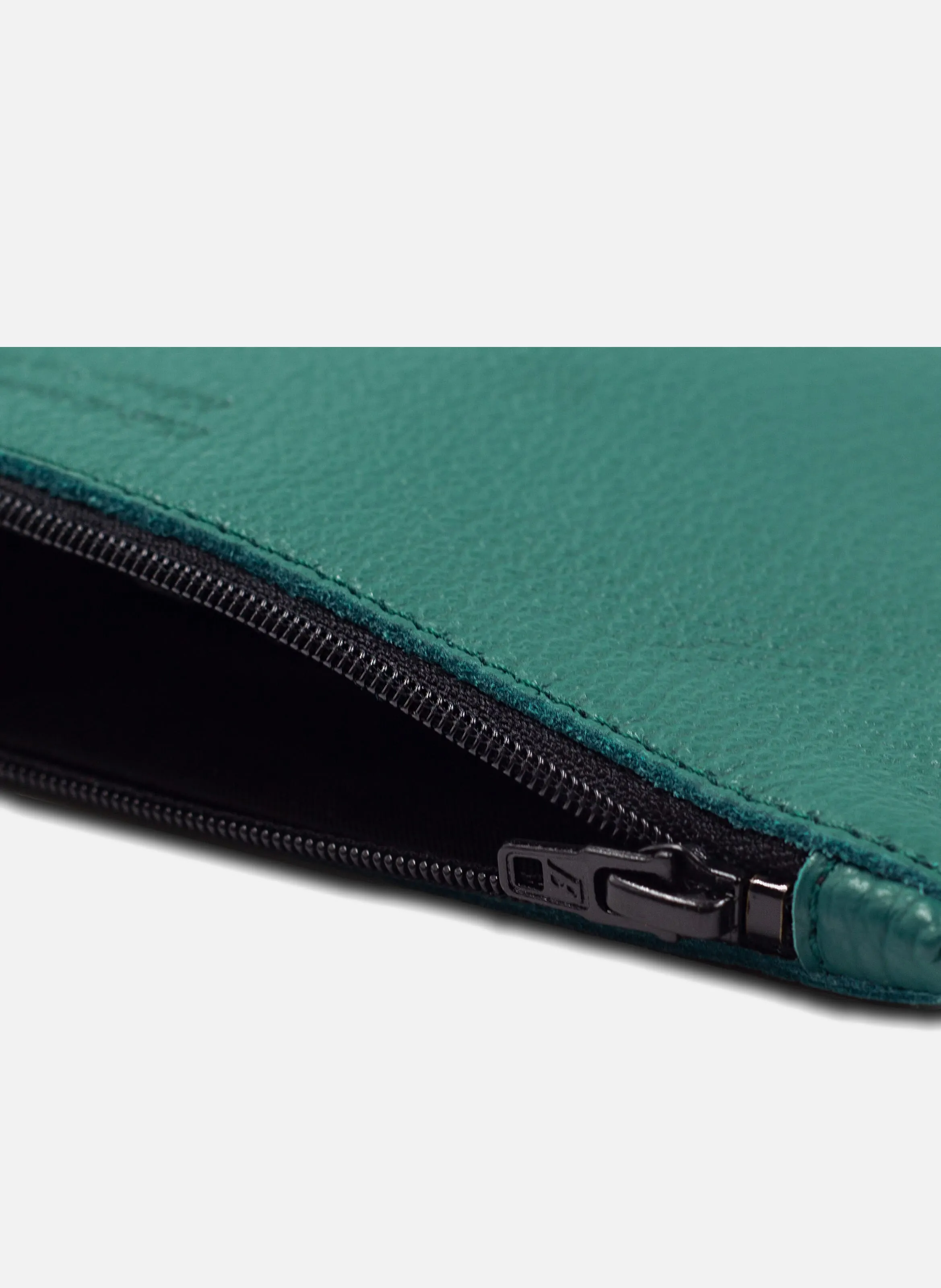 POCHETTE CUIR UPCYCLé GRAINé - JULES & JENN pour FEMME | Printemps