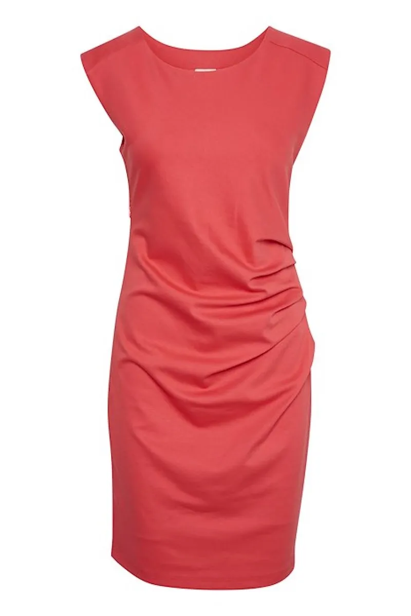 Robe froncée sur le cté