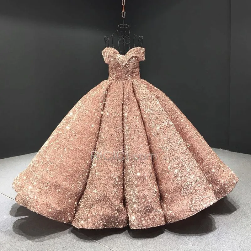 Scintillante Boule Longue Robe Quinceanera Dos Nu Sequin Luxe Manche Courte Grise